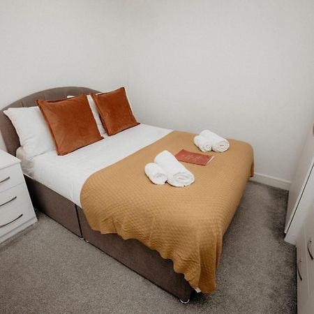 Elthorne Luxury Apartments - Uxbridge Exteriör bild