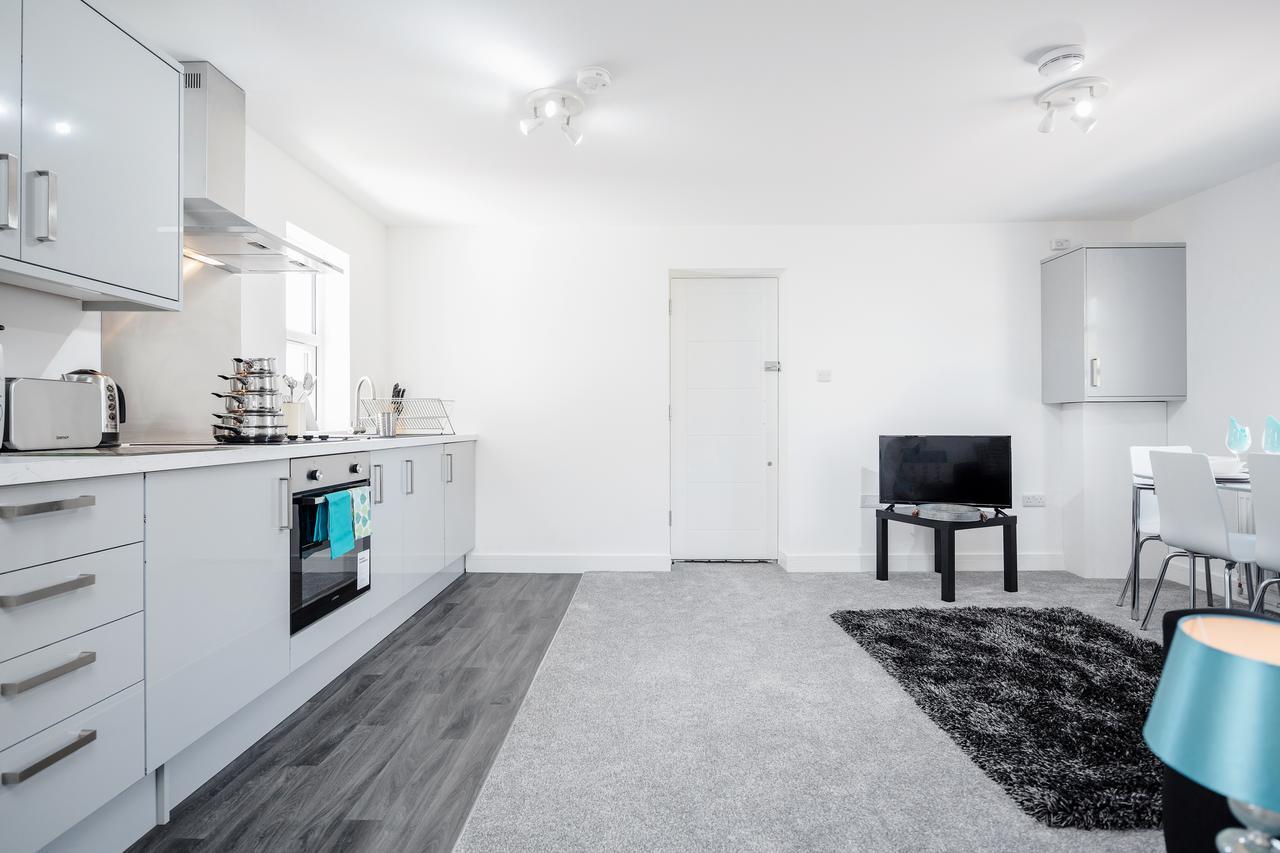 Elthorne Luxury Apartments - Uxbridge Exteriör bild